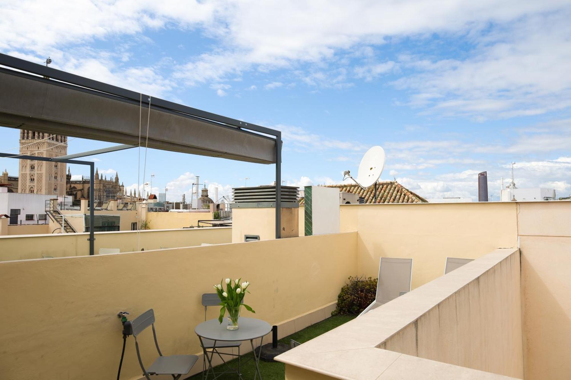 Guzman El Bueno Suites Sevilla Exteriör bild