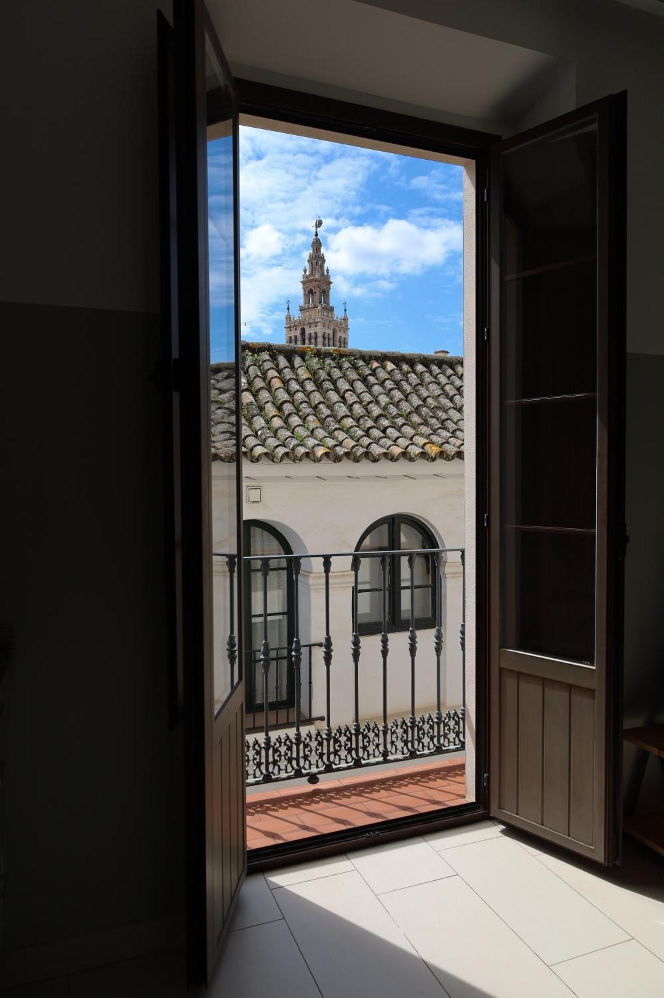 Guzman El Bueno Suites Sevilla Exteriör bild