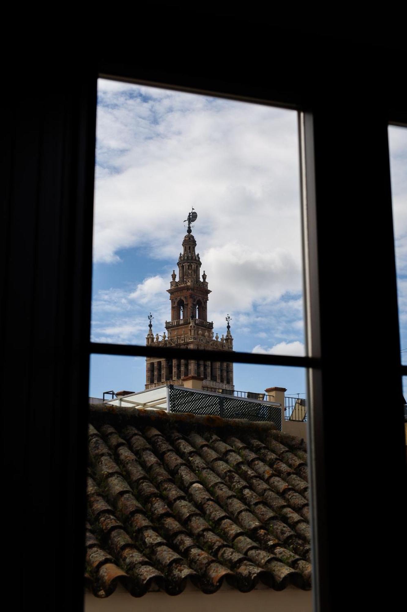 Guzman El Bueno Suites Sevilla Exteriör bild