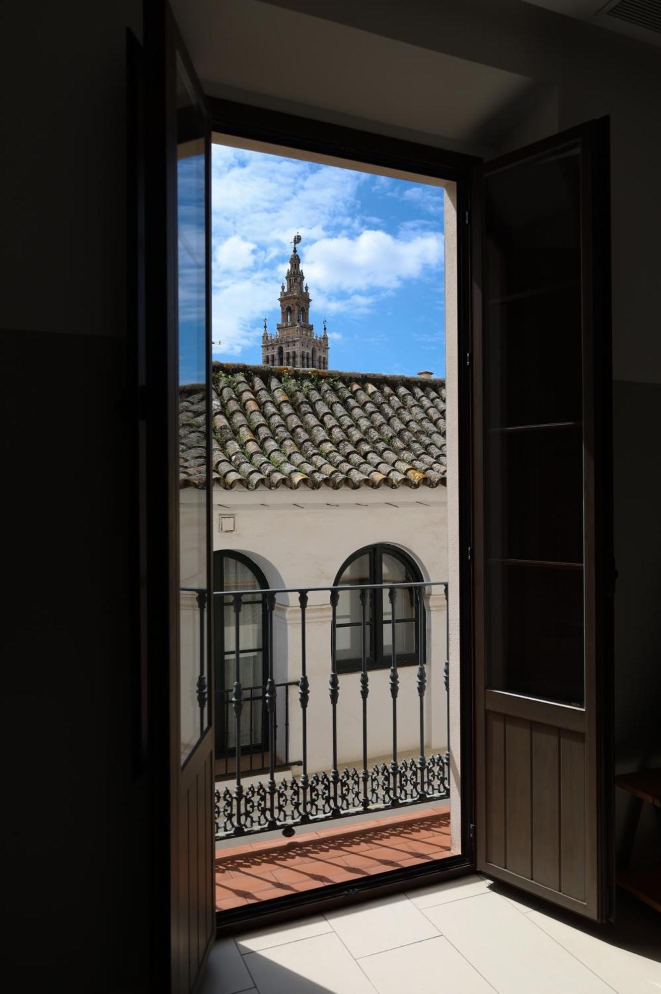 Guzman El Bueno Suites Sevilla Exteriör bild