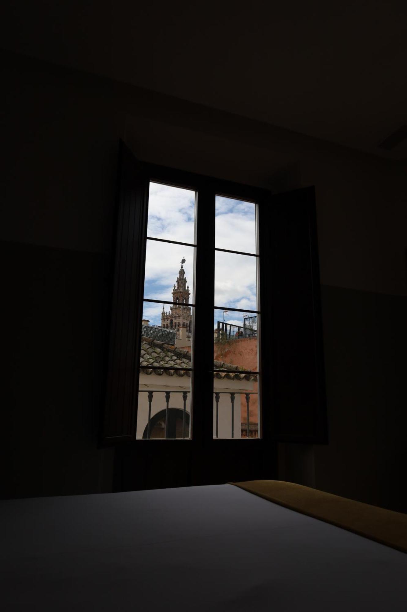 Guzman El Bueno Suites Sevilla Exteriör bild